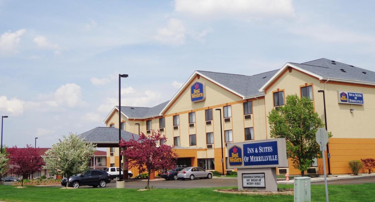 Inn & Suites Merrillville Exterior photo