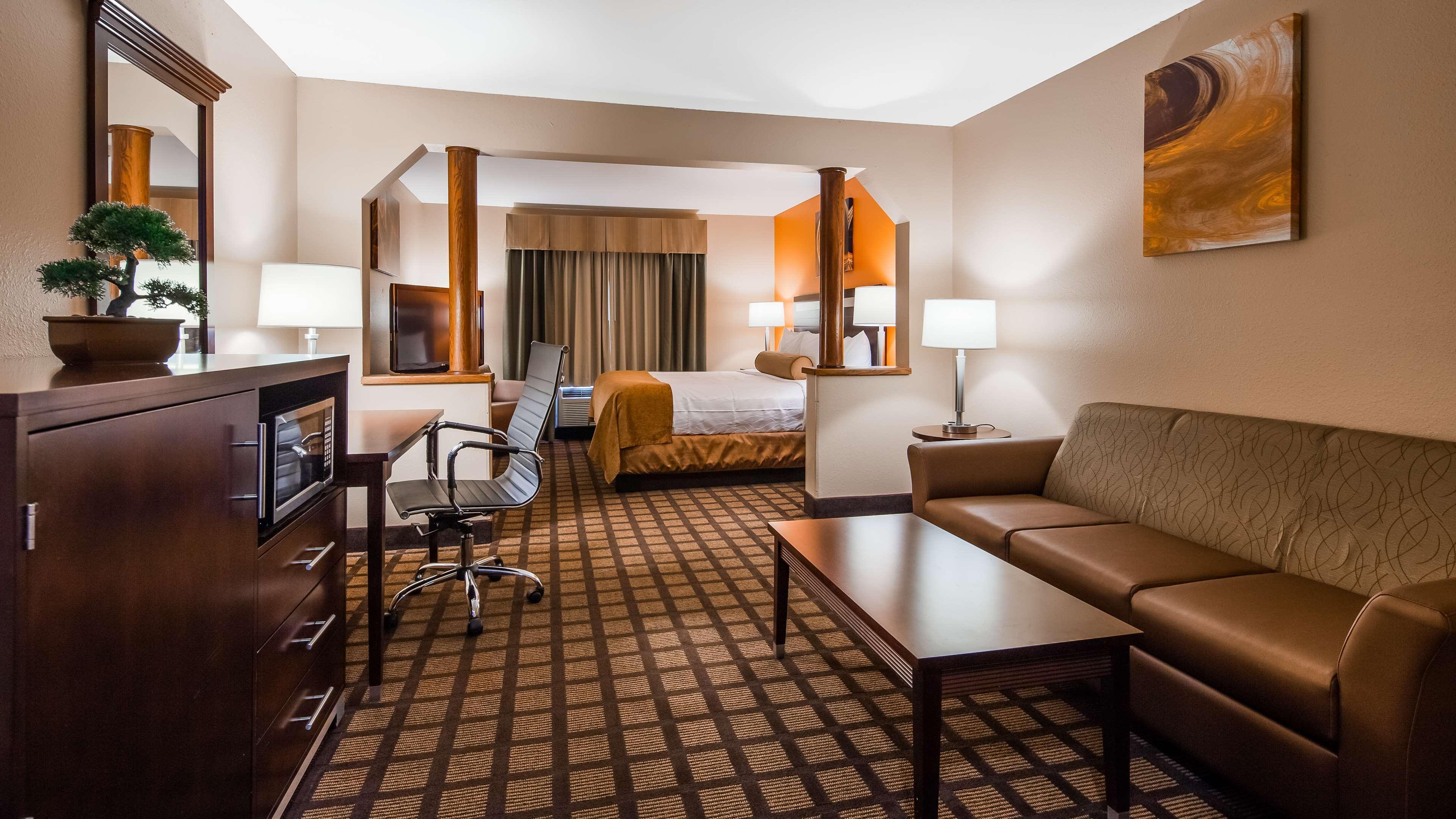 Inn & Suites Merrillville Exterior photo